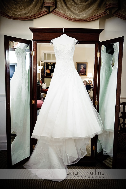 Wedding dress on 3 way mirror