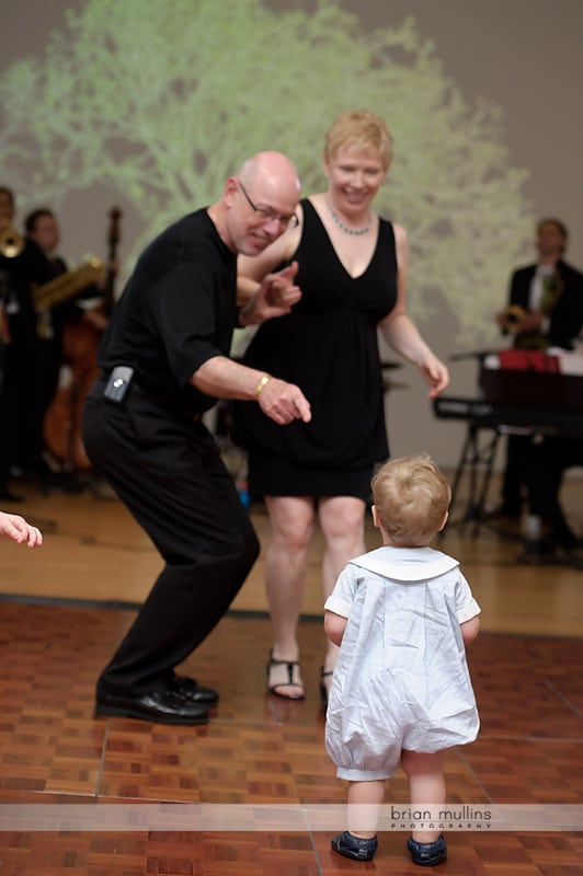 kids dancing at weddings