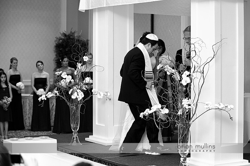 jewish wedding breaking the glass