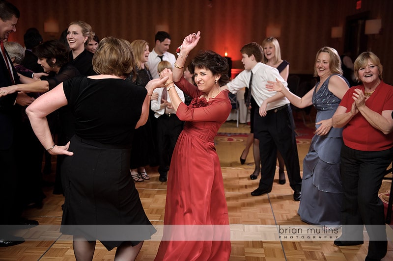 mother of bride dancing at wedding