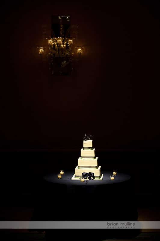 dramatic wedding cake photo