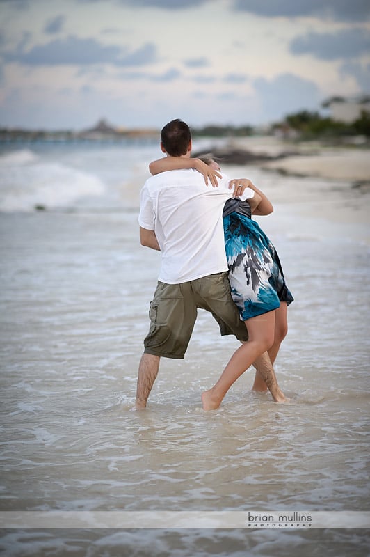 beach wedding pictures