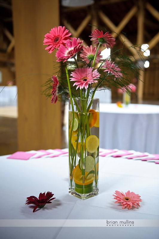 wedding flowers - pink daises