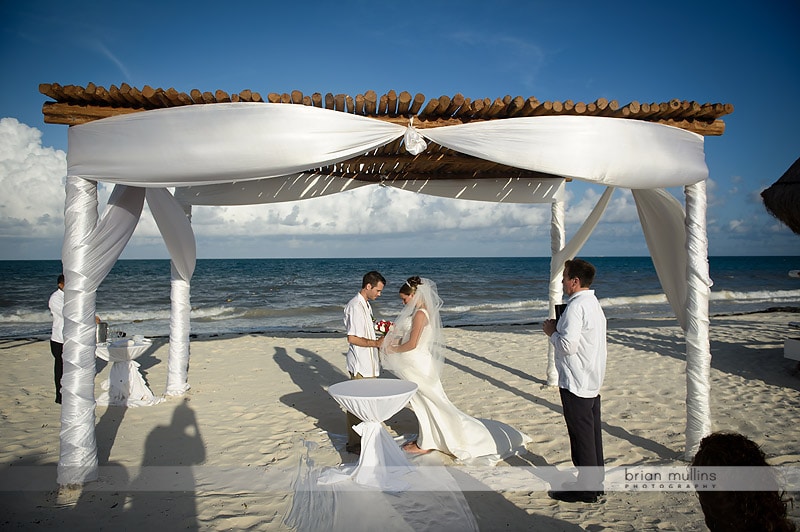 destination wedding in cancun mexico