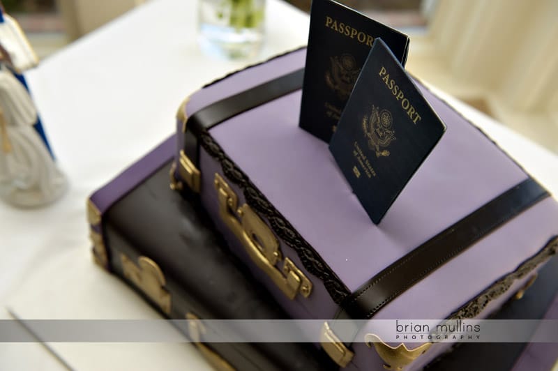 luggage wedding cake